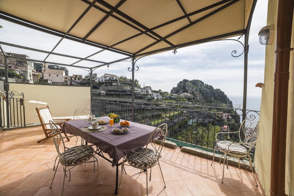 Il Paradiso Sul Mare Apartment Scala Exterior photo